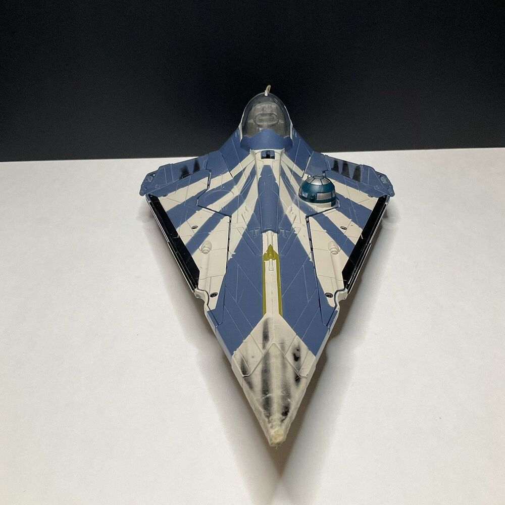 Hasbro Star Wars Plo Koon's Jedi Starfighter Action Figure Vehicle - 16" READ